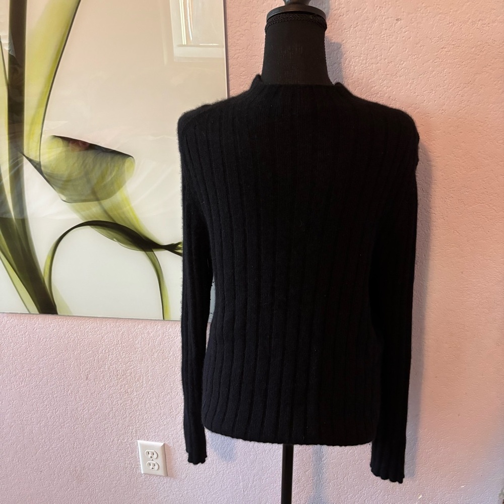 sweater size XL - Picture 3 of 5